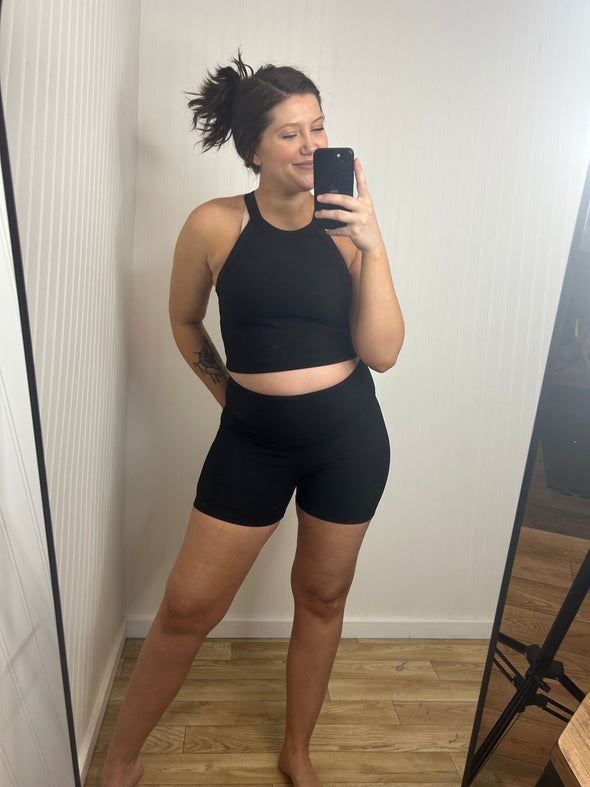 Hot Girl Walks Biker Shorts in Black