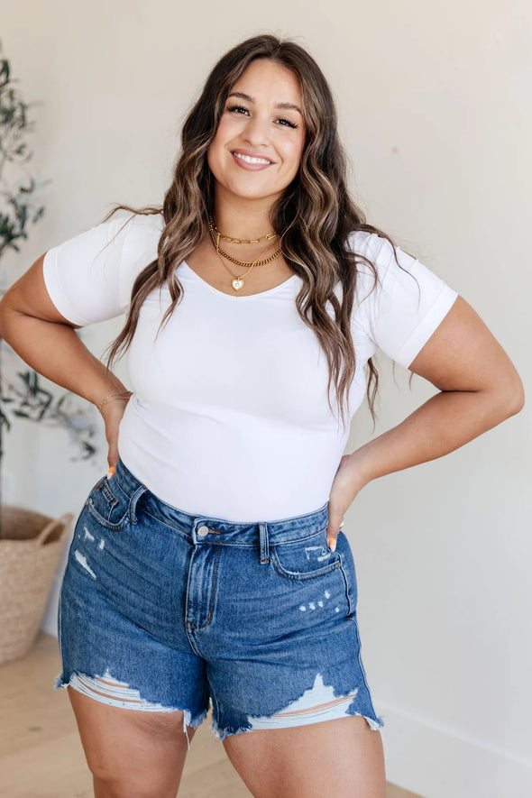 Everyday Scoop Neck Short Sleeve Top in White