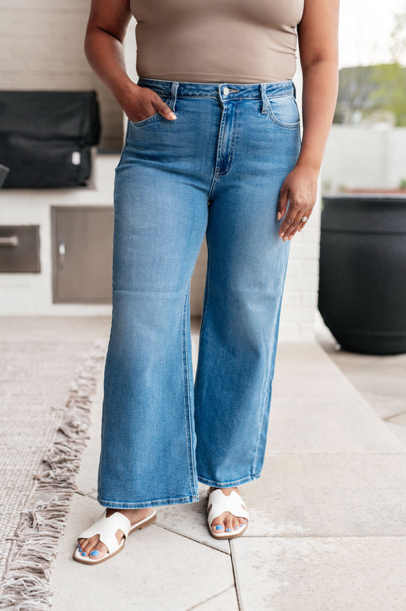 Hayes High Rise Wide Leg Crop Jeans By Judy Blue