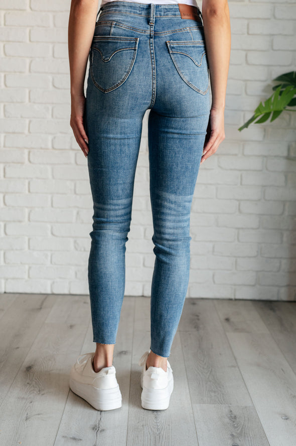 Nicole Tummy Control Skinny Jeans in Vintage Wash By Judy Blue