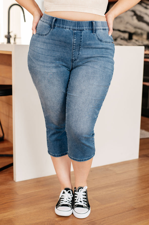 Emily High Rise Cool Denim Pull On Capri By Judy Blue