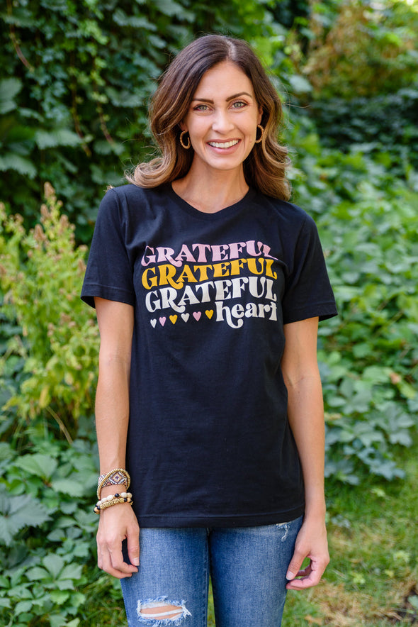 Grateful Heart Graphic T-Shirt In Black