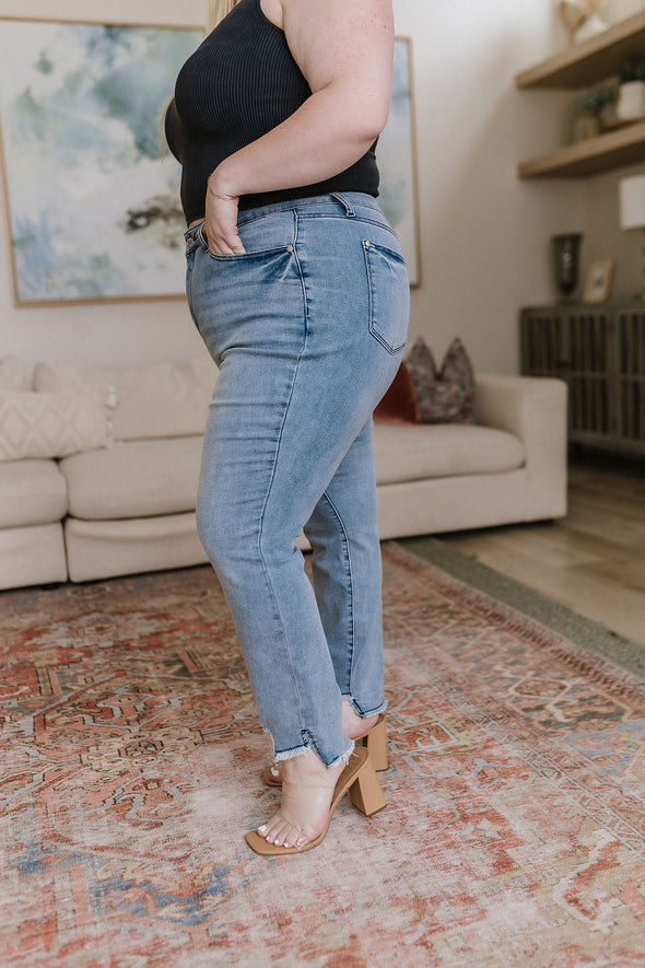 Mariah Mid Rise Cool Relaxed Jeans By Judy Blue