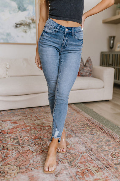 Mariah Mid Rise Cool Relaxed Jeans By Judy Blue