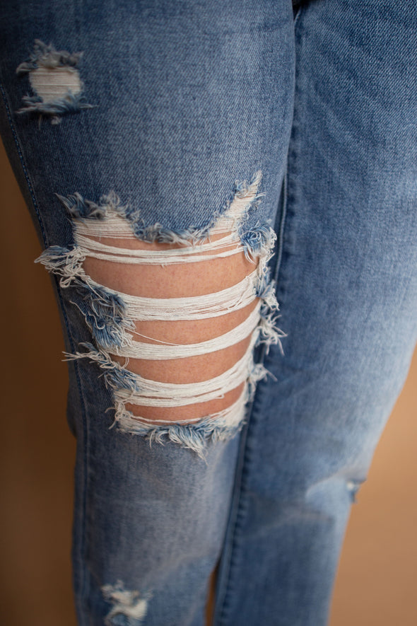 Mid-Rise Distressed Straight Jeans By Judy Blue